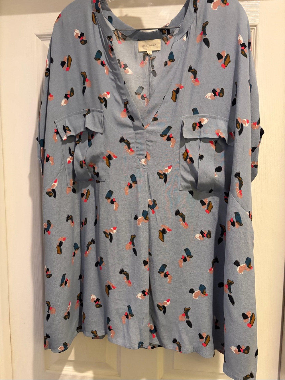 MELLODAY Blue Print V-Neck Short Sleeve Blouse Size 3X